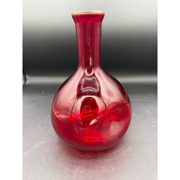 Rare Vintage Hand-Blown Ruby Pinch Decanter by Rainbow Glass - Picture 3 of 8